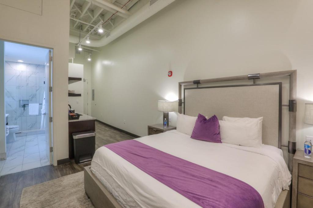 Studio 154 Luxury Hotel photo
