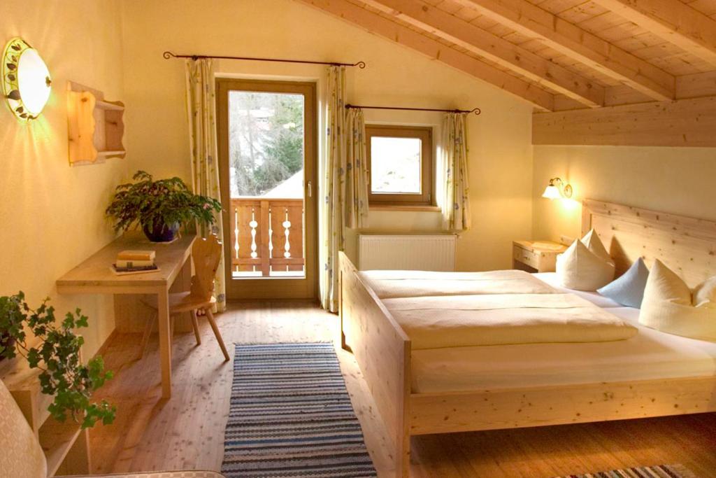 Hotel Gasthof Stuibenfall photo