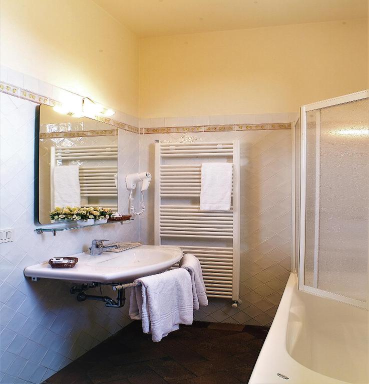 Hotel Santa Caterina photo