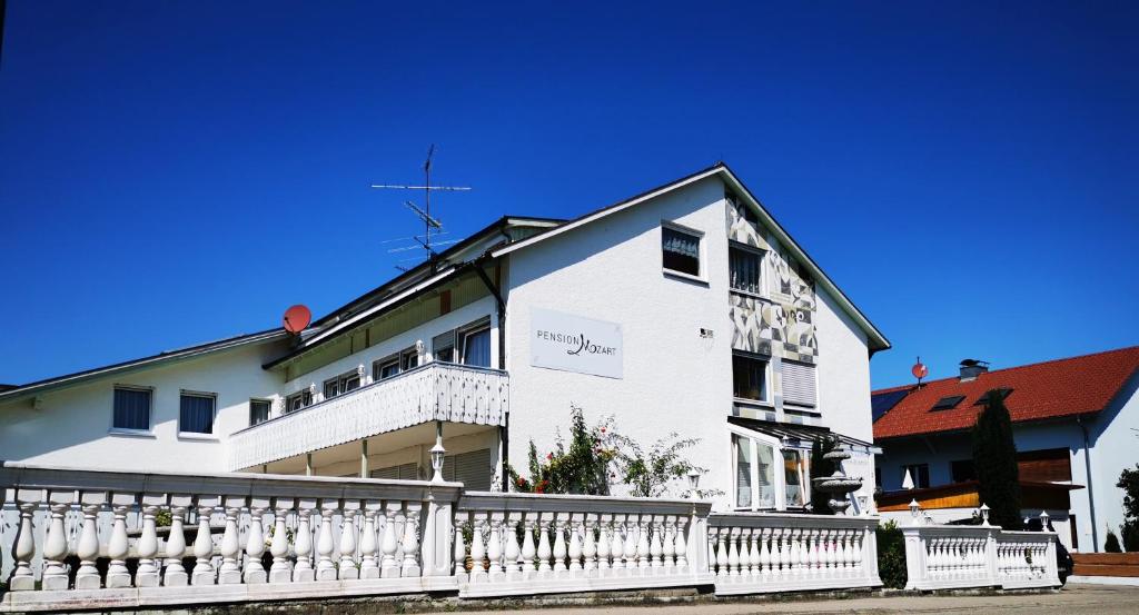 Pension Mozart — Hotel in Ottobeuren
