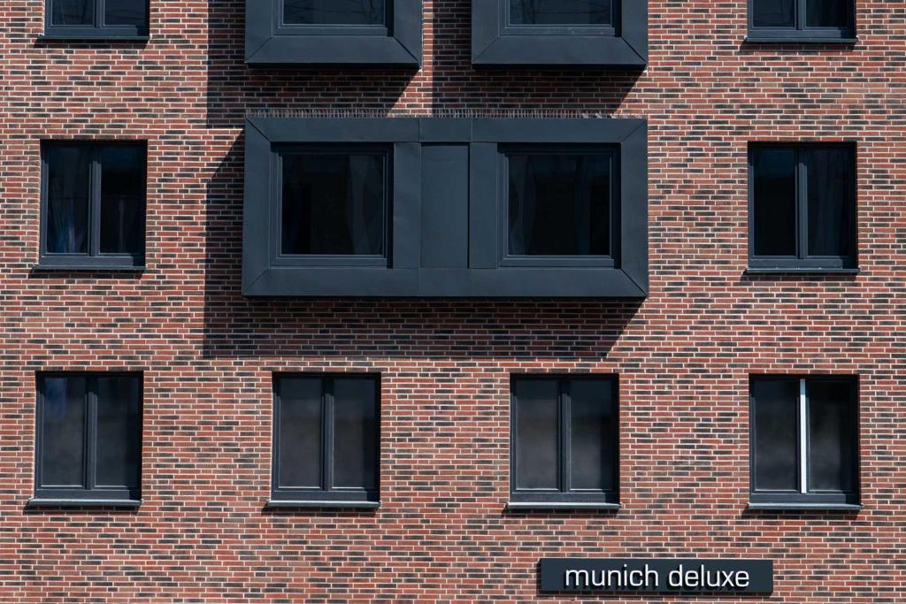 Munich Deluxe Hotel - 2