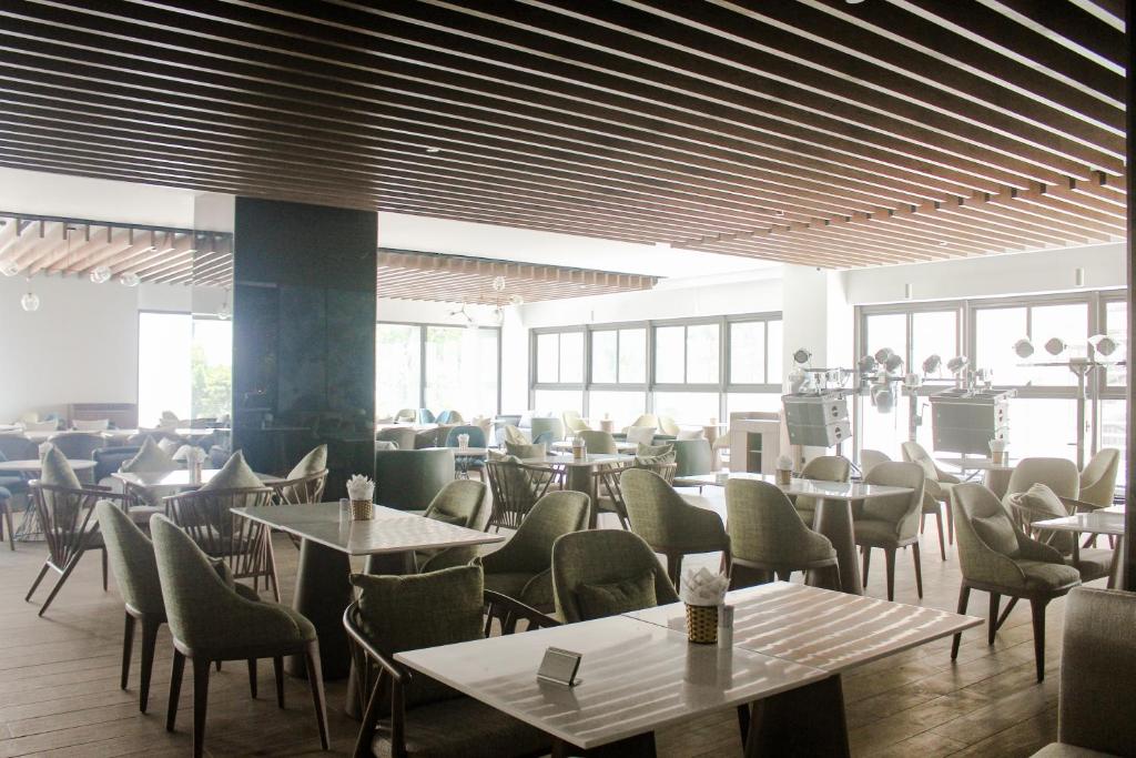 Đồ ăn và thức uống
