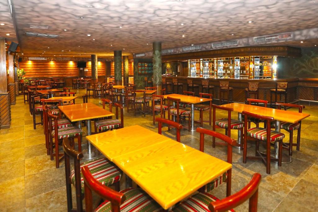Restaurant, Sea Shell Hotel in Manama