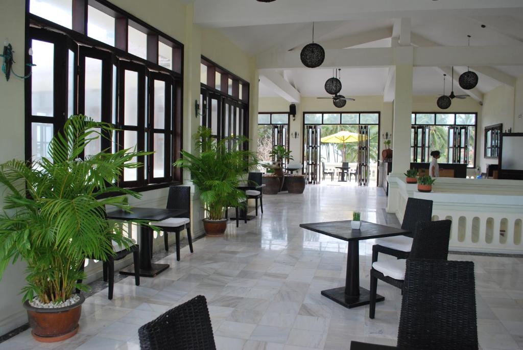 Restaurant, Allezboo Beach Resort and Spa in Phan Thiet