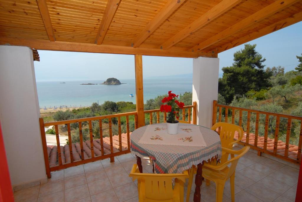Villa Zaharo and Lilian Apartments photo
