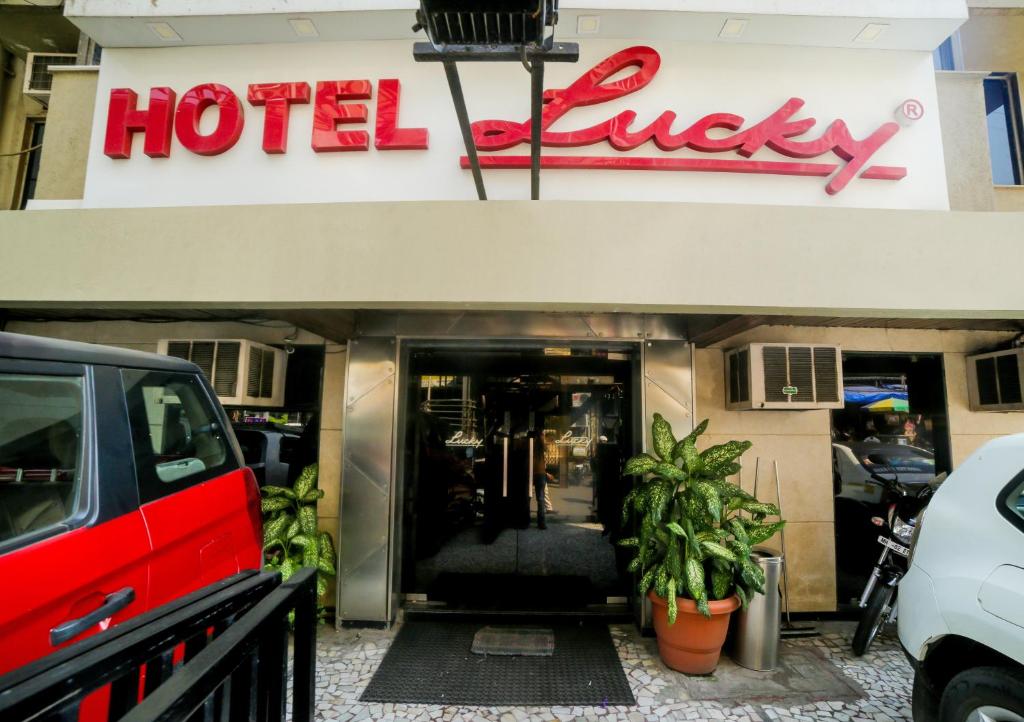 Hotel Lucky photo