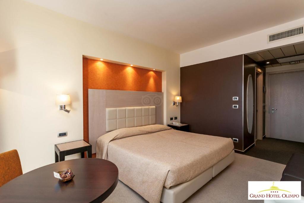 Grand Hotel Olimpo - 3