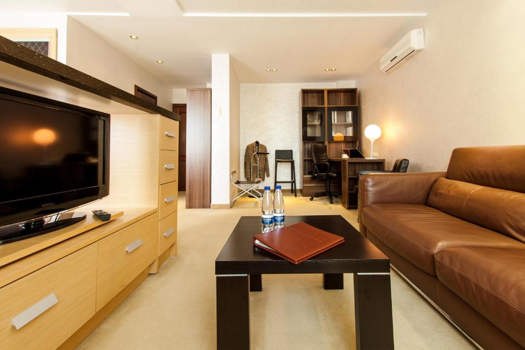 Baikal Business Center Hotel
