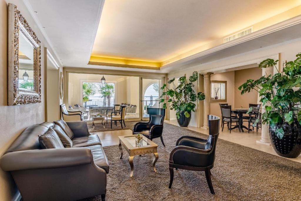 Villa Rosa Hotel Desenzano photo