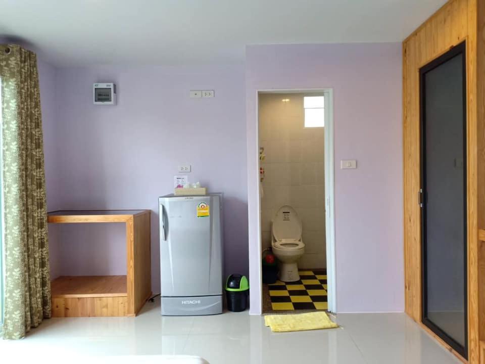 บ้านฟ้ารักตะวัน