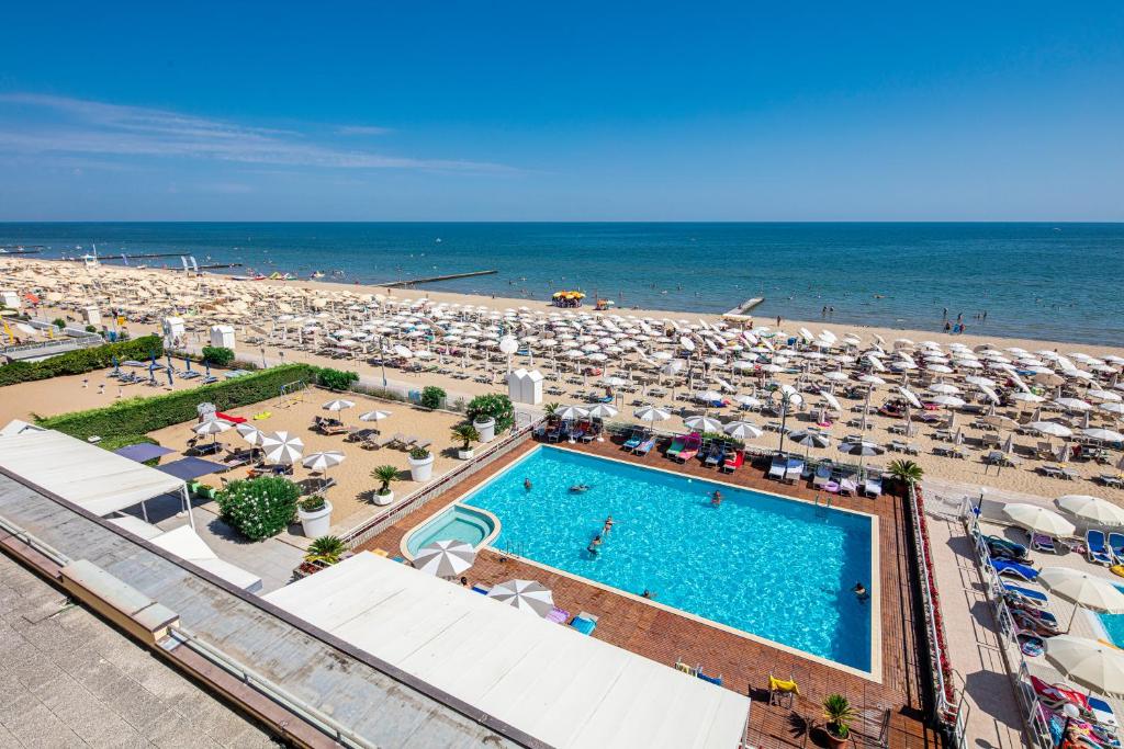 Hotel Astor - 2
