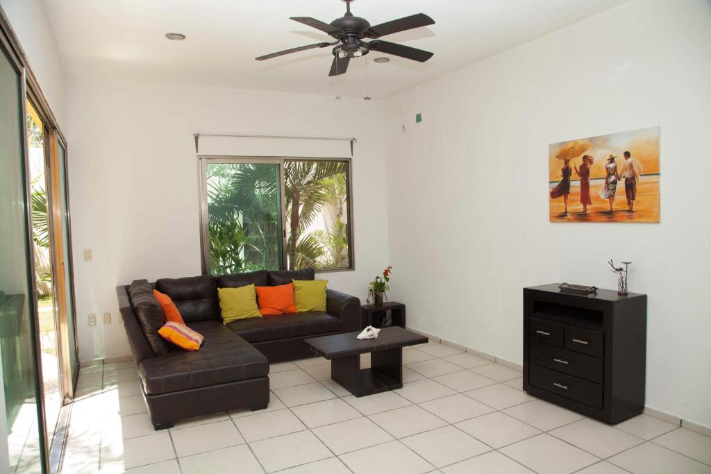 Beautiful Private Villa for 16 PAX with garden, BBQ and pool, Playa del Carmen - 4