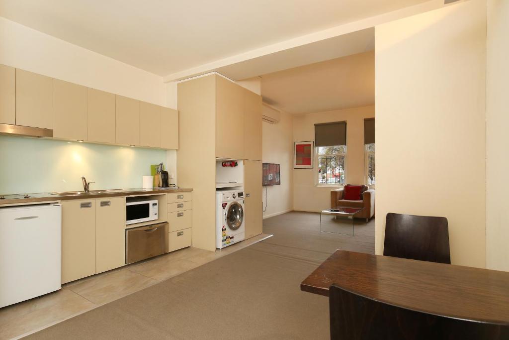 Plum Serviced Apartments North Melbourne photo