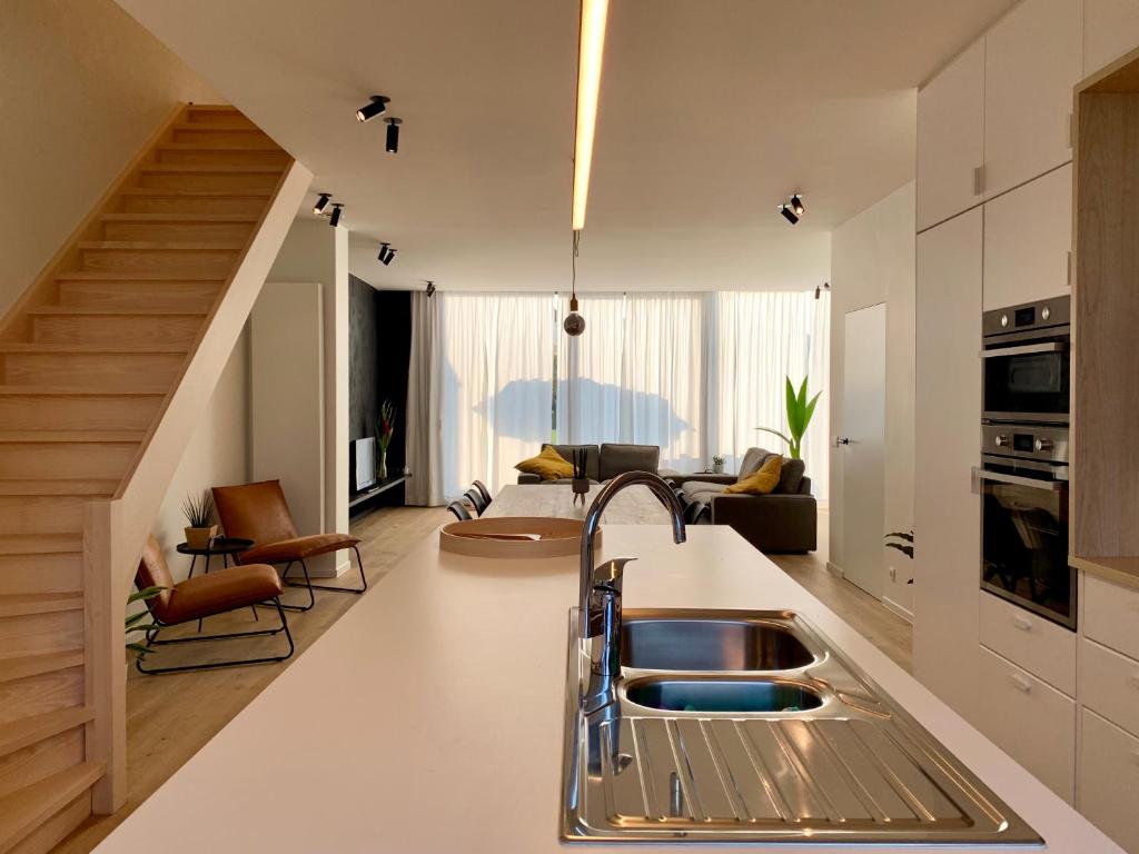 Ferias - cosy house, Bruggy