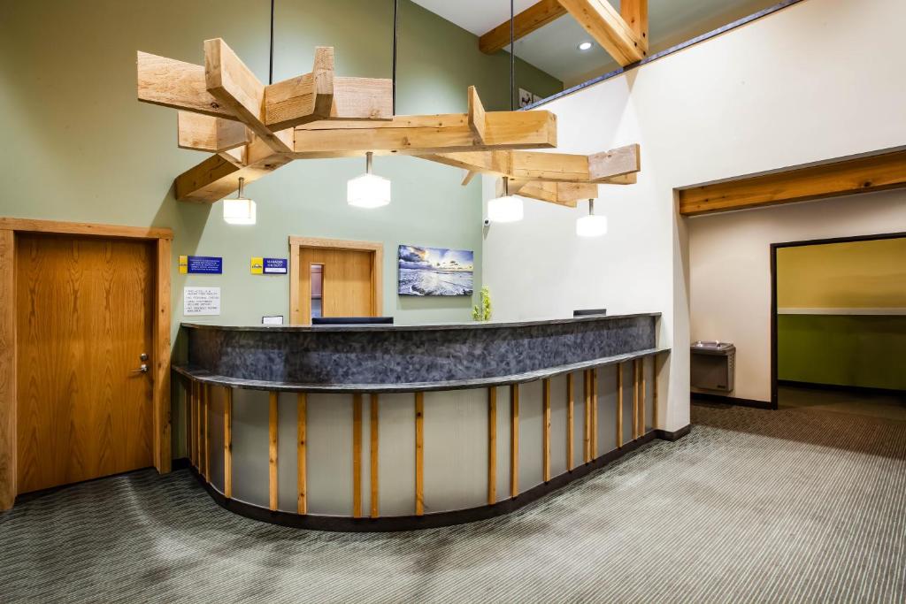 Days Inn by Wyndham Cadillac photo