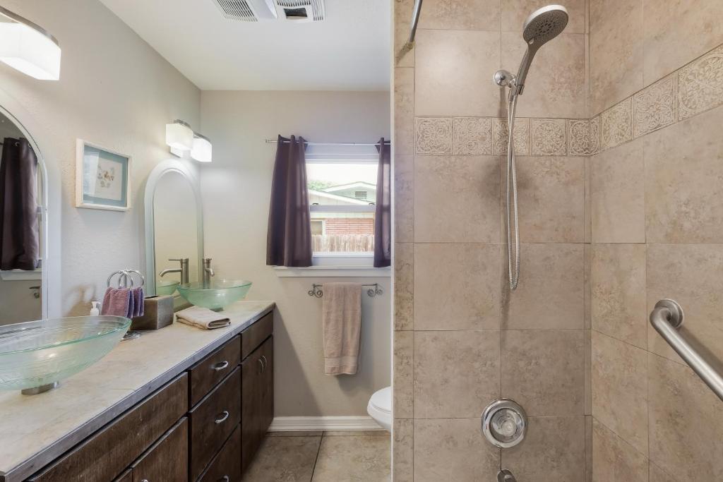 Sage Suite 2 photo