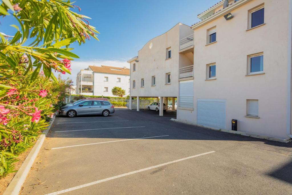 Hotel Grand Cap Rooftop Pool - img