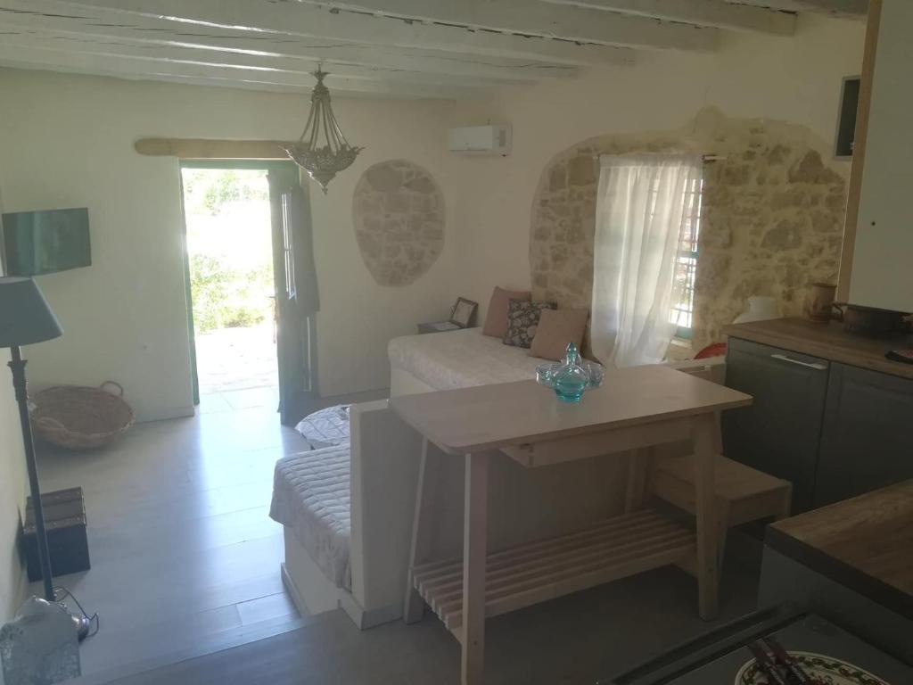 Kritikies Lasea, Pitsidia