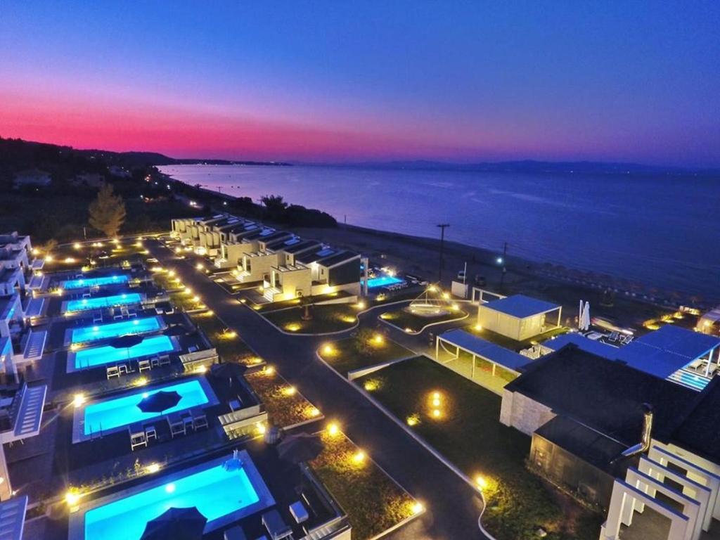 Crystal villas &amp; suites — Hotel in Chalkidiki