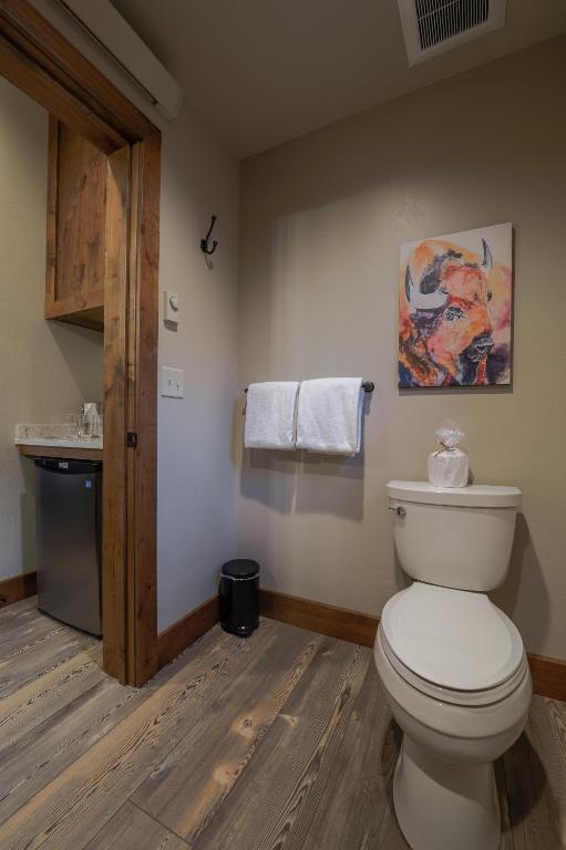 Golden Stone Inn photo