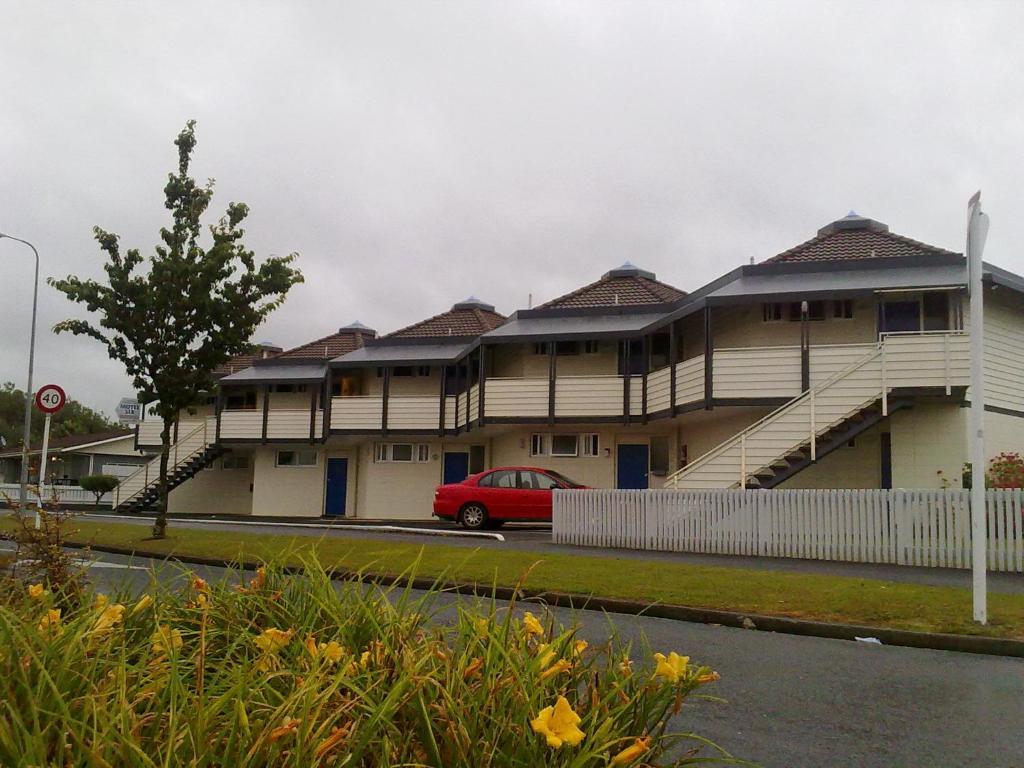 Motel Six photo