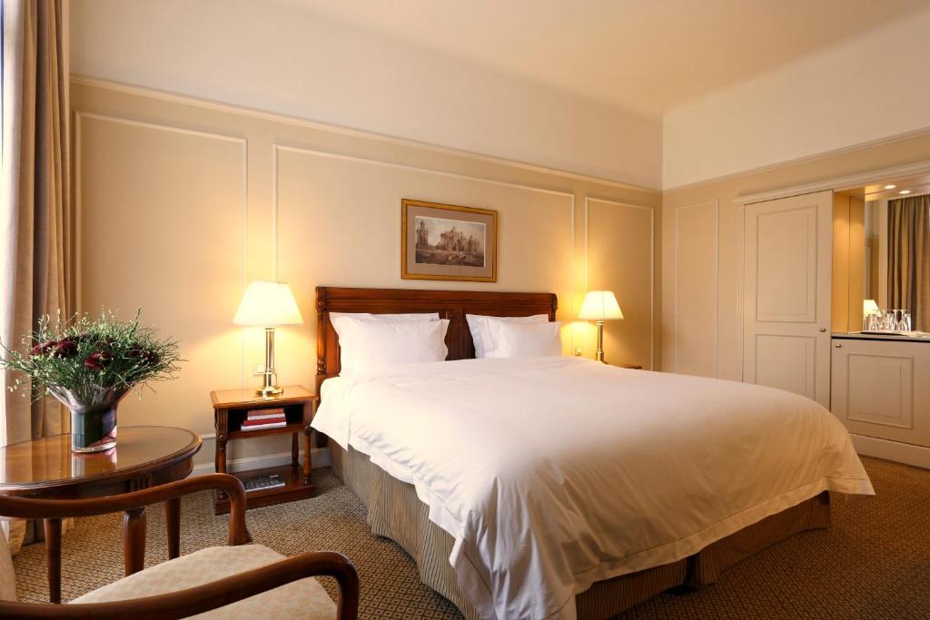 Hotel Le Plaza Photo 16