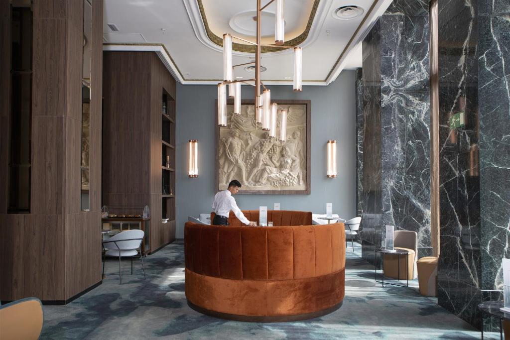 ริอู ปลาซา เอสปาญา (RIU PLAZA ESPANA)