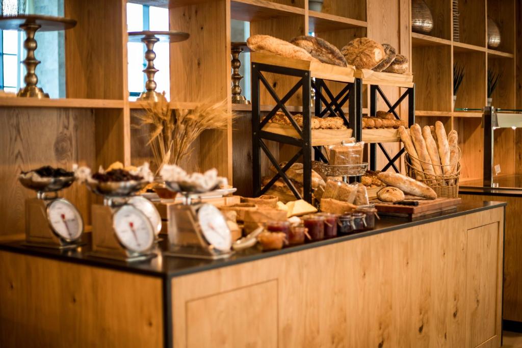 3. 케뎀 호텔 (K..