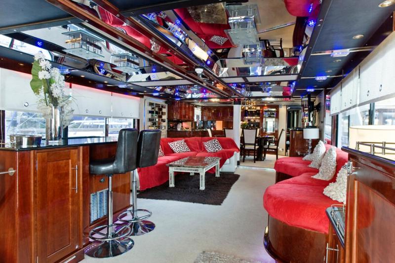 Absolute Pleasure Yacht photo
