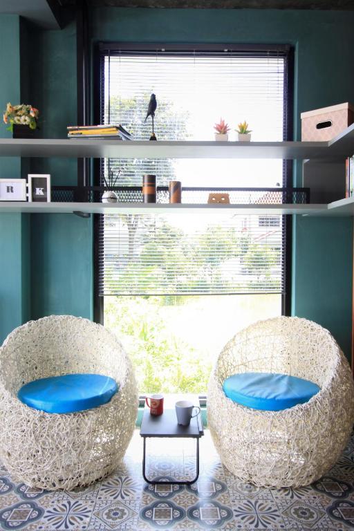 フロント・ロビー