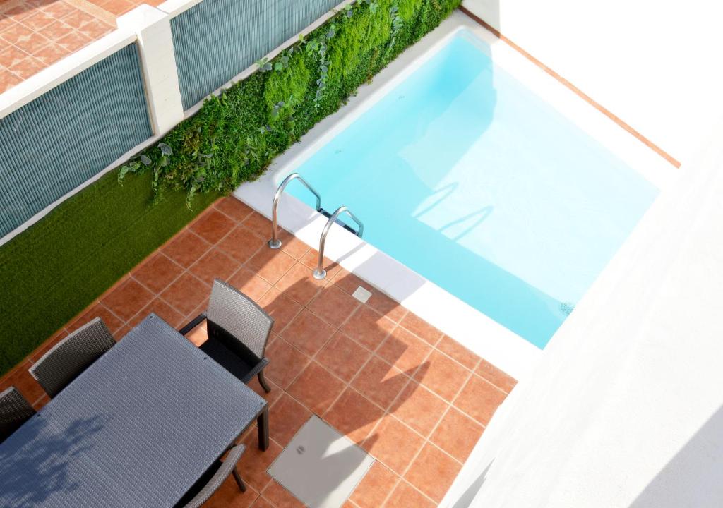Olympia House Lovely, Close to Town and Beaches with Private Pool & Fast WiFi - 4