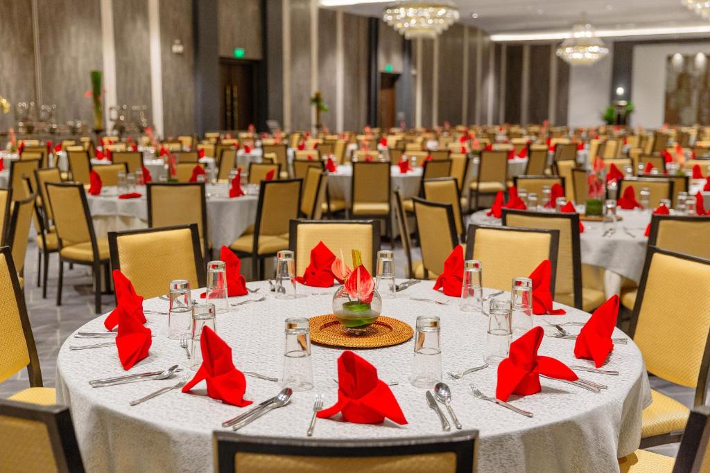 Banquet hall