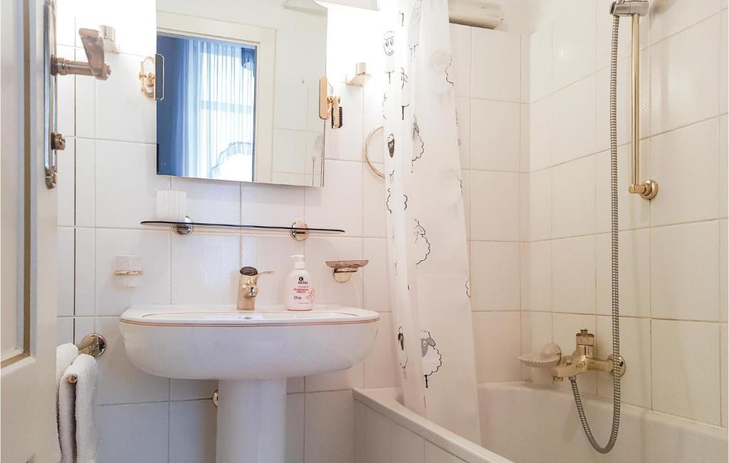 One-Bedroom Apartment in Wien photo