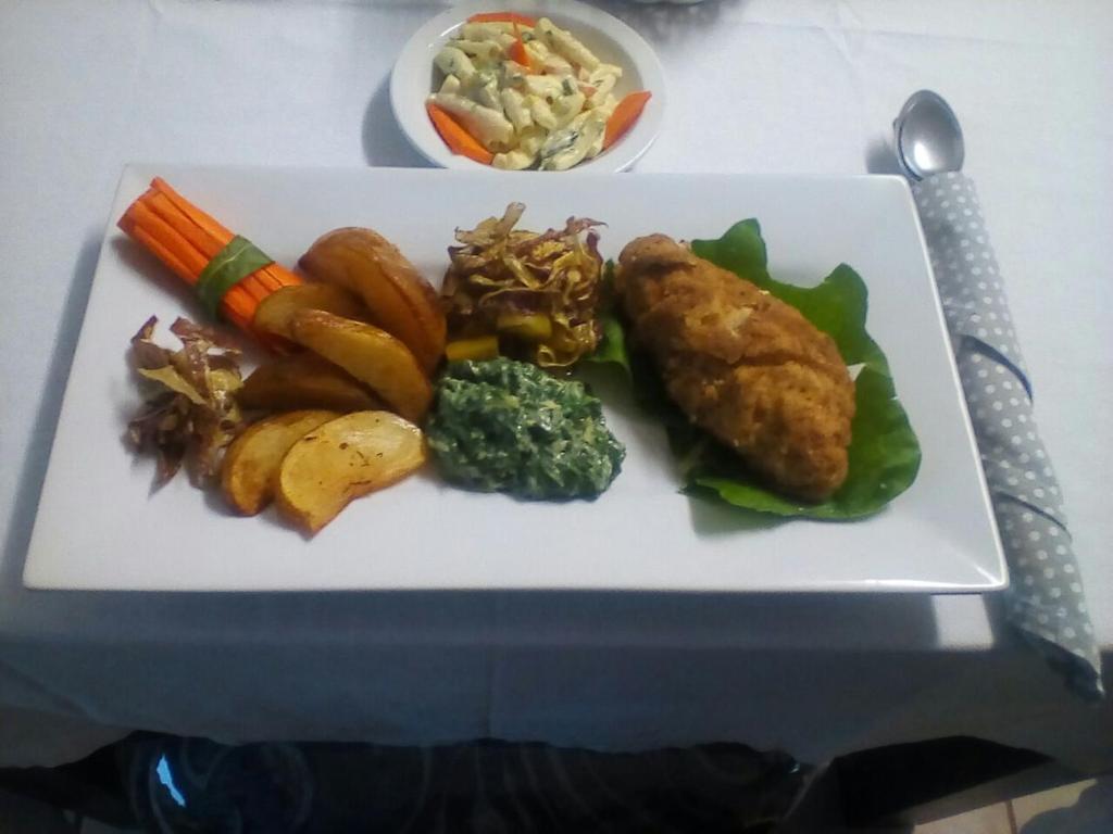 Hlulani Guest House photo
