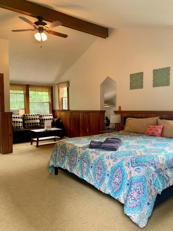 Magnolia Streamside Resort photo