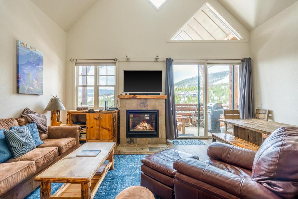 Saddle Ridge G4, Big Sky