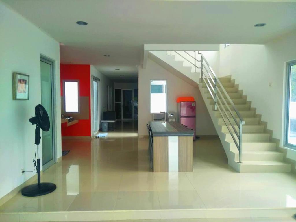 Villa Kaca photo
