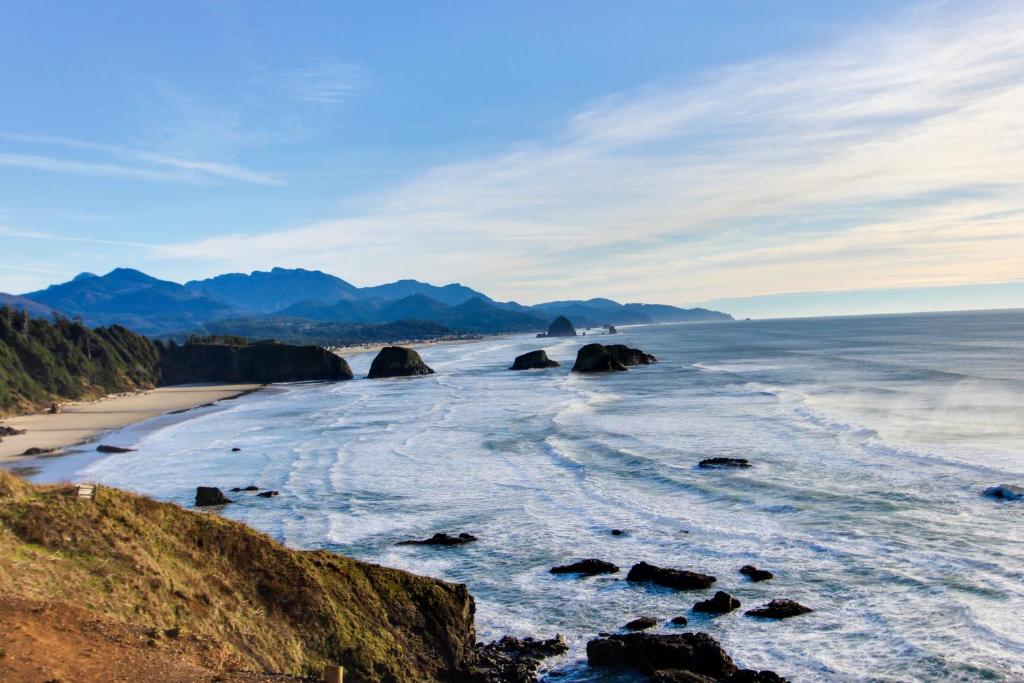 Beaches Inn | Puffins Place Cabana photo