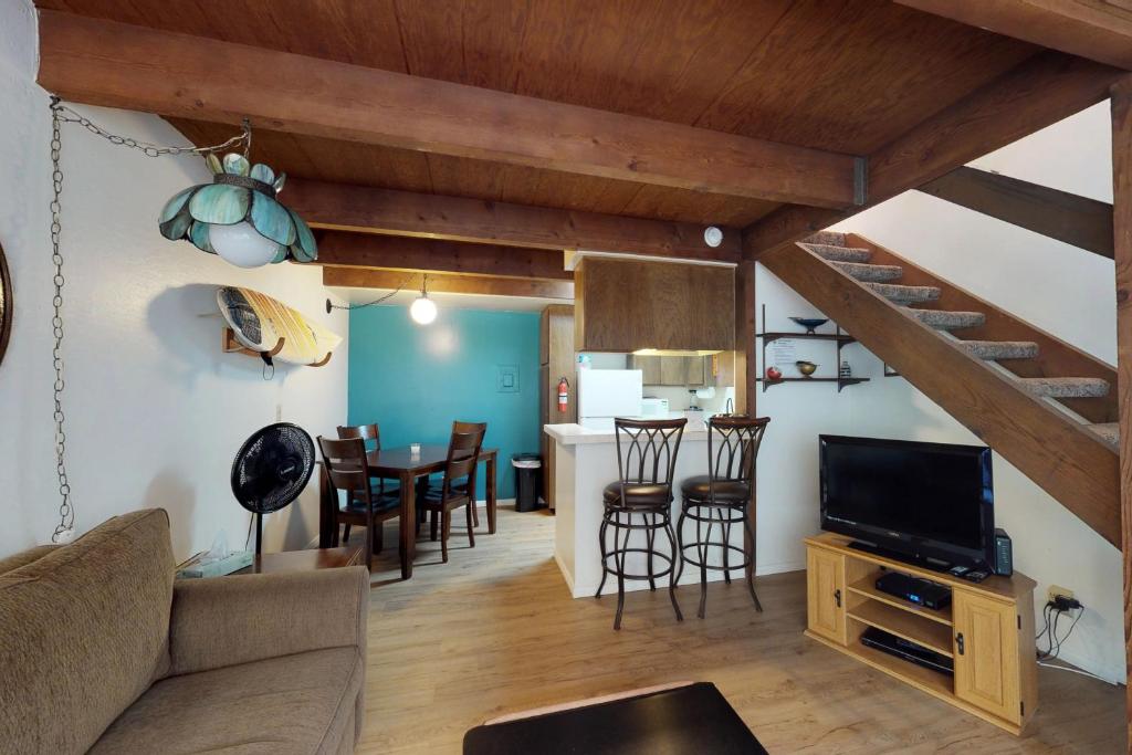 Sugar Shack, Carpinteria