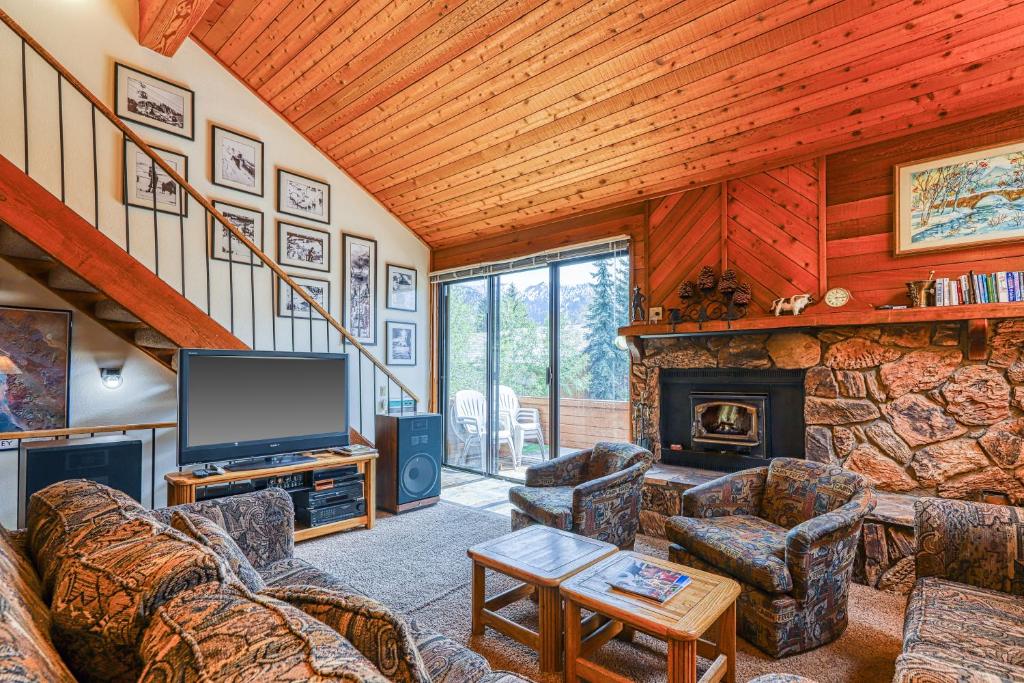 Snowflower 54, Mammoth Lakes