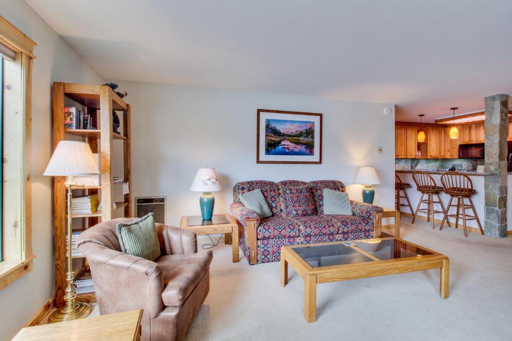 The Summit 67, Old Mammoth