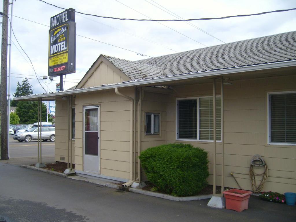 Cascade City Center Motel photo