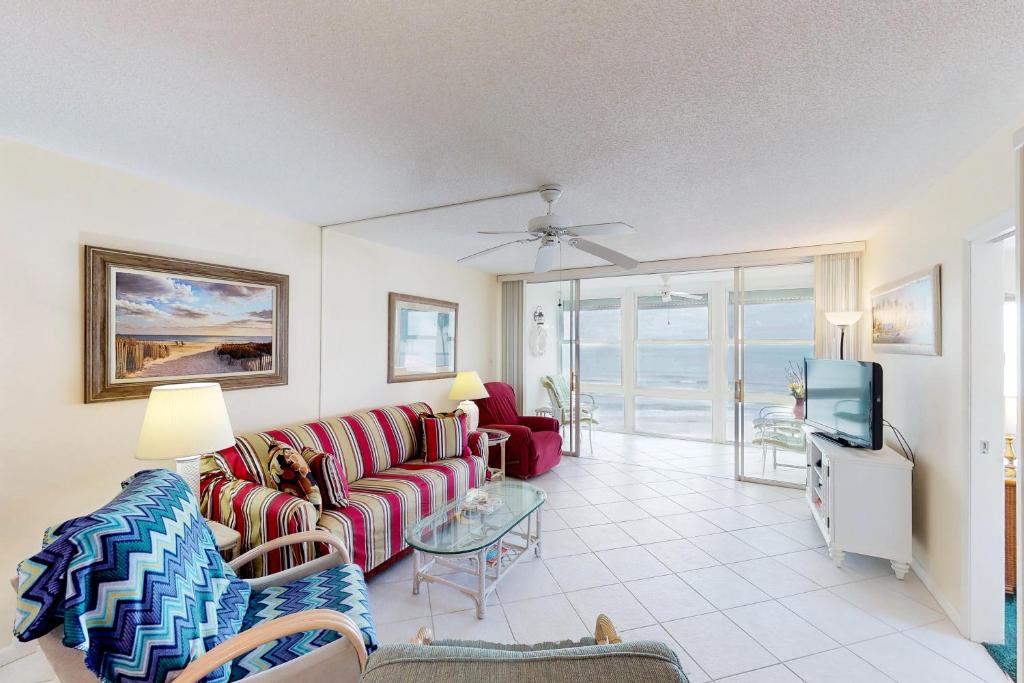 Martinique 401S, Holmes Beach