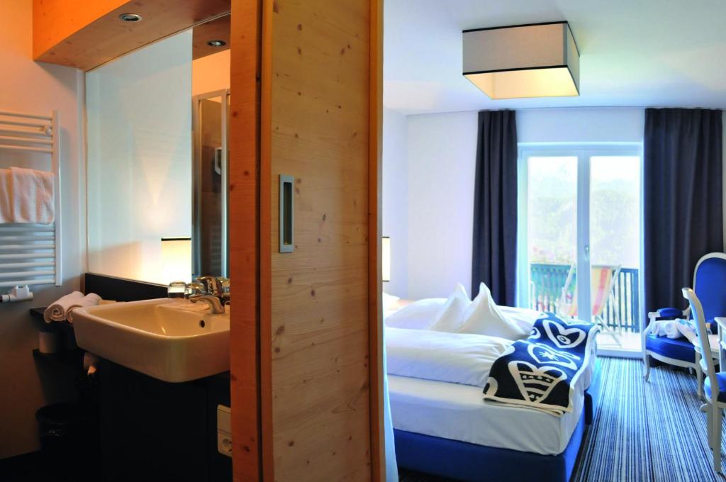 The Vista Hotel photo