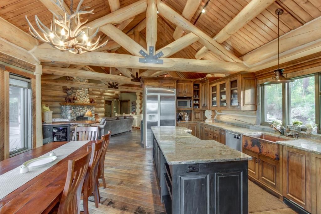 Alpine Ridge — Hotel in Whitefish (MT)