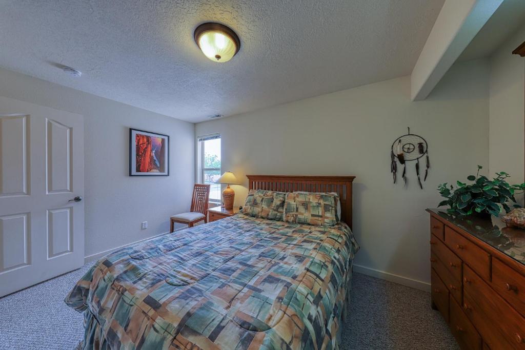Rim Village L3 photo
