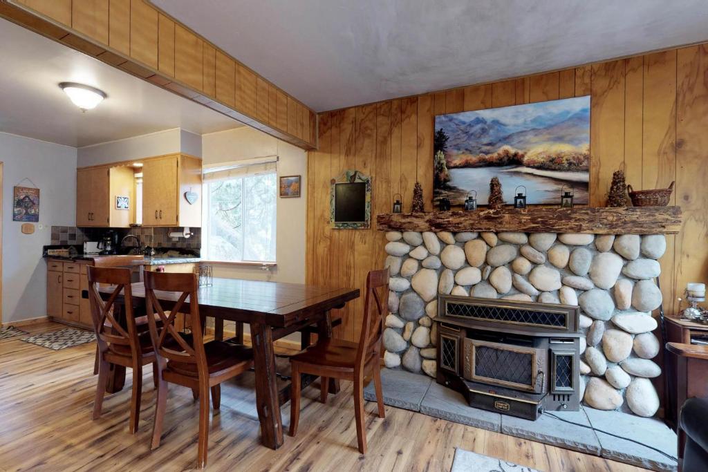 Blue Meadow Cottage photo