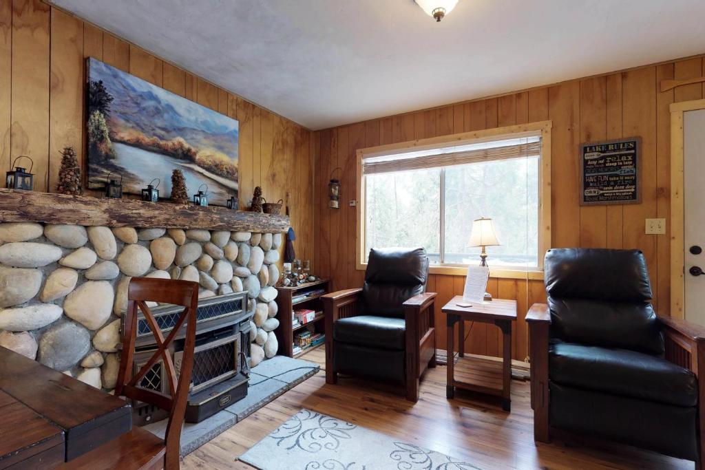 Blue Meadow Cottage photo