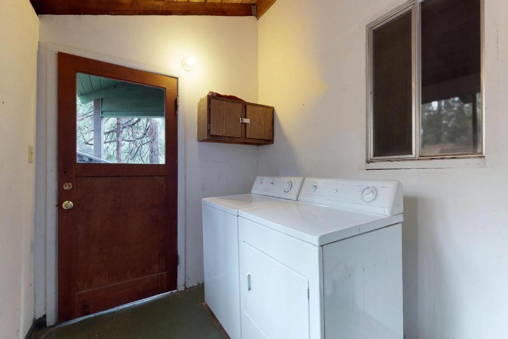 Blue Meadow Cottage photo
