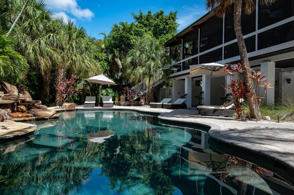 Le Paradis, Anna Maria